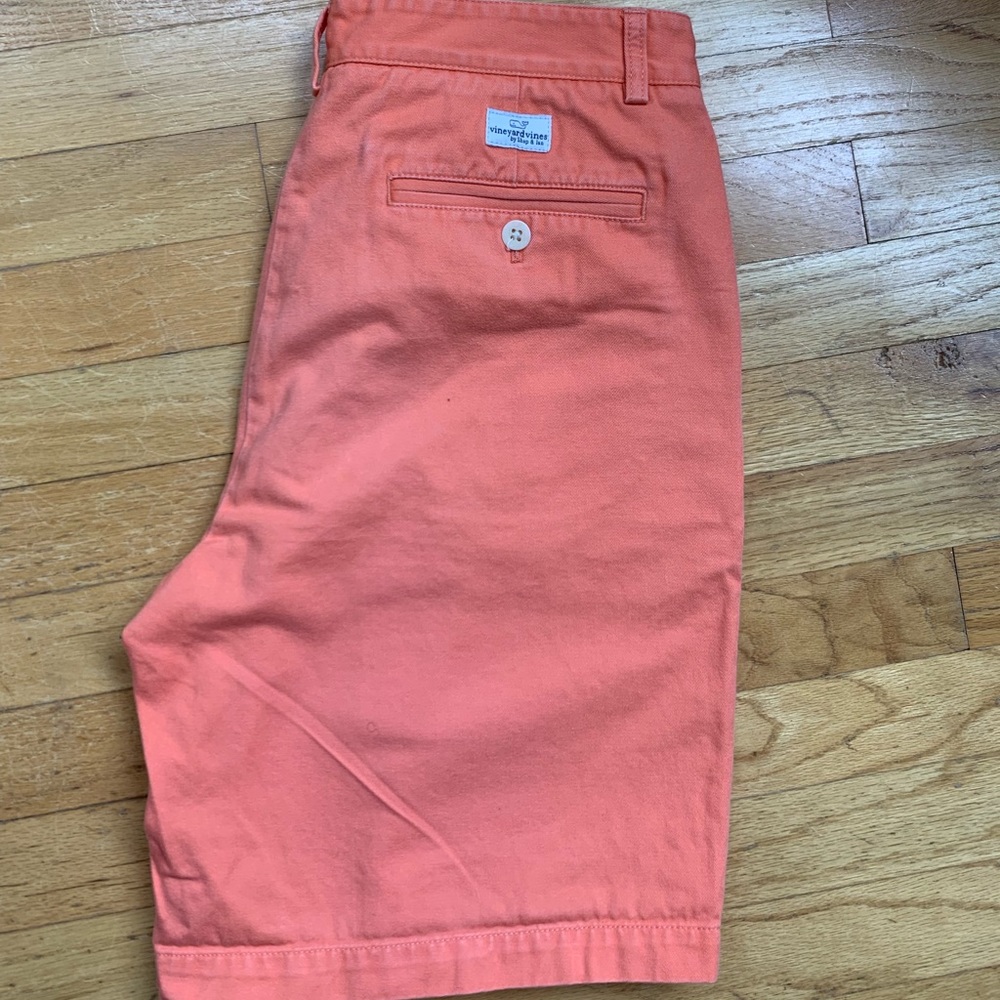Vineyard Vines club shorts